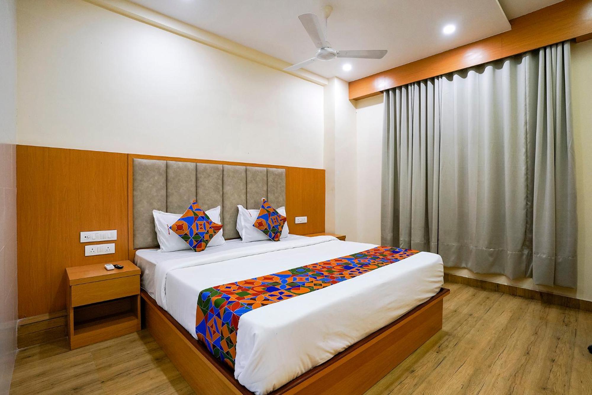 Fabhotel 7 Square - Nr Bkc Bombay Esterno foto