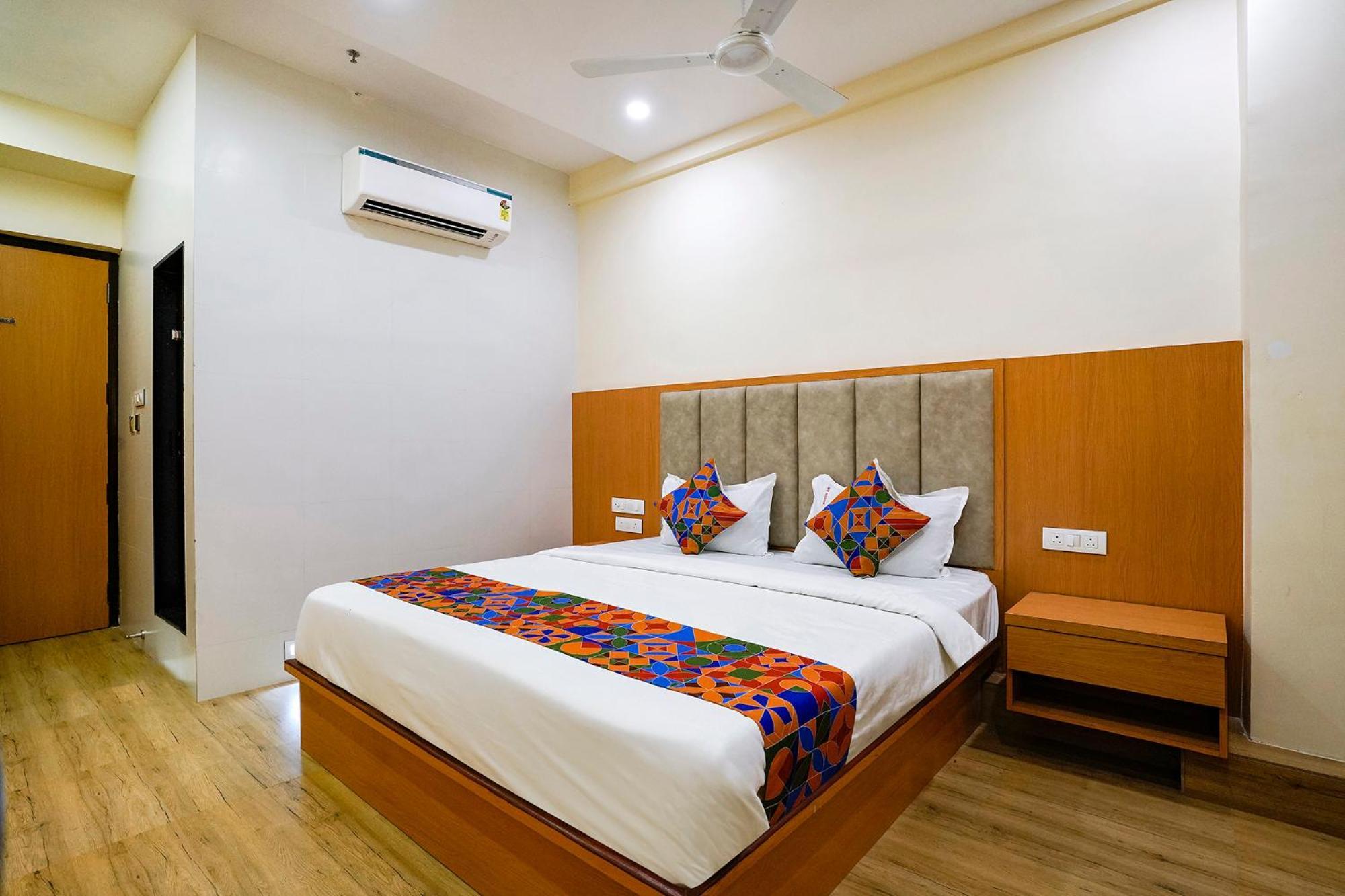 Fabhotel 7 Square - Nr Bkc Bombay Esterno foto